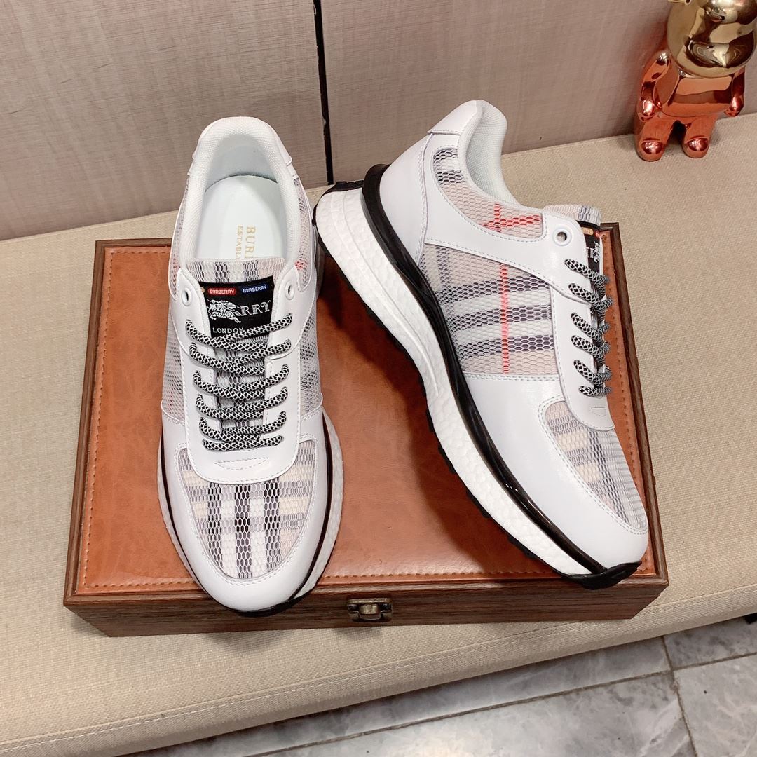 Burberry Low Shoes